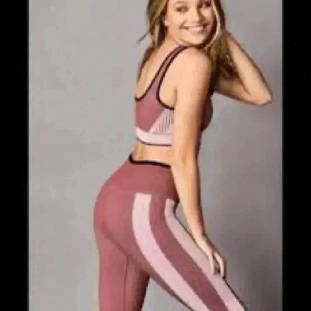 FABLETICS MAUVE PINK/striped leggings - Picture 6 of 6
